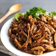 Honey Glazed Crockpot Chicken Adobo - simple pantry ingredients, hardly any hands-on time, 200 calories. | https://starte-fettabbau.today