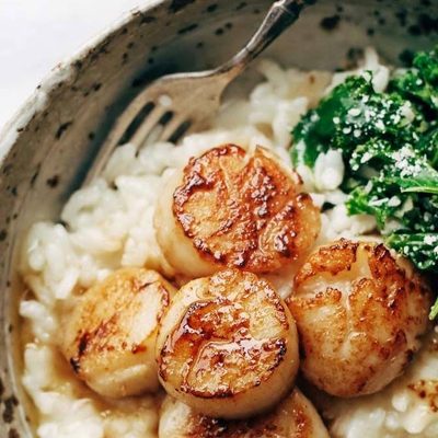 Brown Butter Scallops in a bowl with risotto and kale.